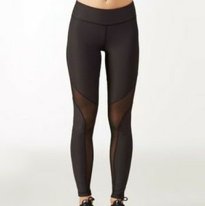 Ki Pro Black & Gray Mesh-Panel Legging Sz M
